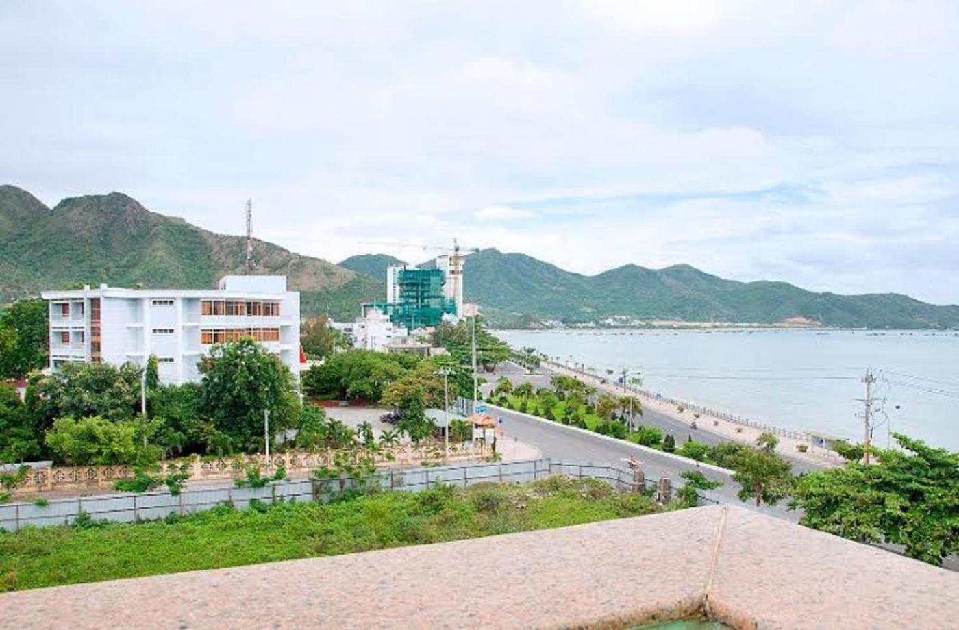 Blue Sea 01 Hotel На Транг Екстериор снимка
